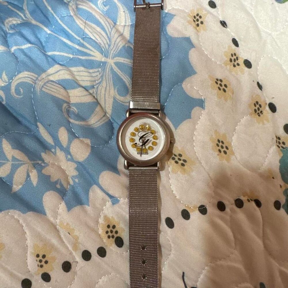 Women's Watch - Picture 1 of 2